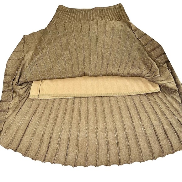 VINCE Pleated Gold Bronze Metallic Crochet Knit Midi Skirt Lined Size M - Picture 10 of 16